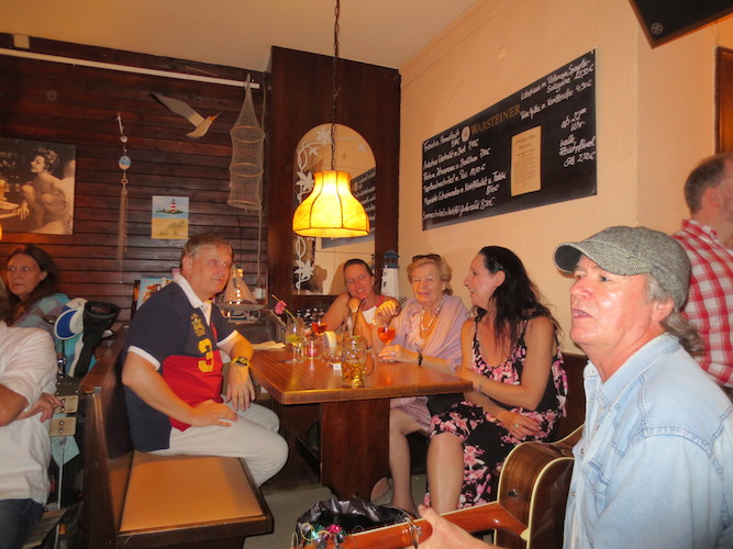 40 Jahre Agnes Neun. Teil 2 (g0716s.jpg)